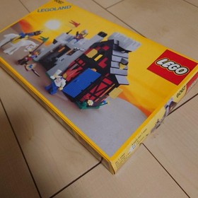 LEGO 6067 Guarded Inn Castle Series Lion Knights Vintage New Sealed Rare Set