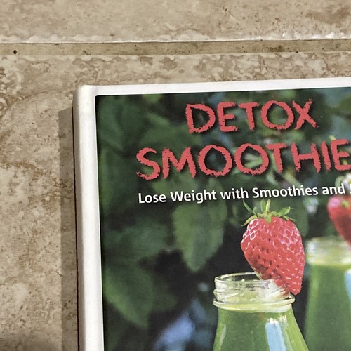 Detox Smoothies: Lose Weight with Smoothies and Juices by Eliq Maranik (English) - Picture 2 of 24