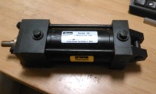 PARKER SERIES 2A MODEL 02.00 BB2AUVFS13A PNEUMATIC CYLINDER