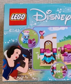 Lego Disney Berry's Kitchen 41143 Building Kit 61 Pcs Retired Set Playset