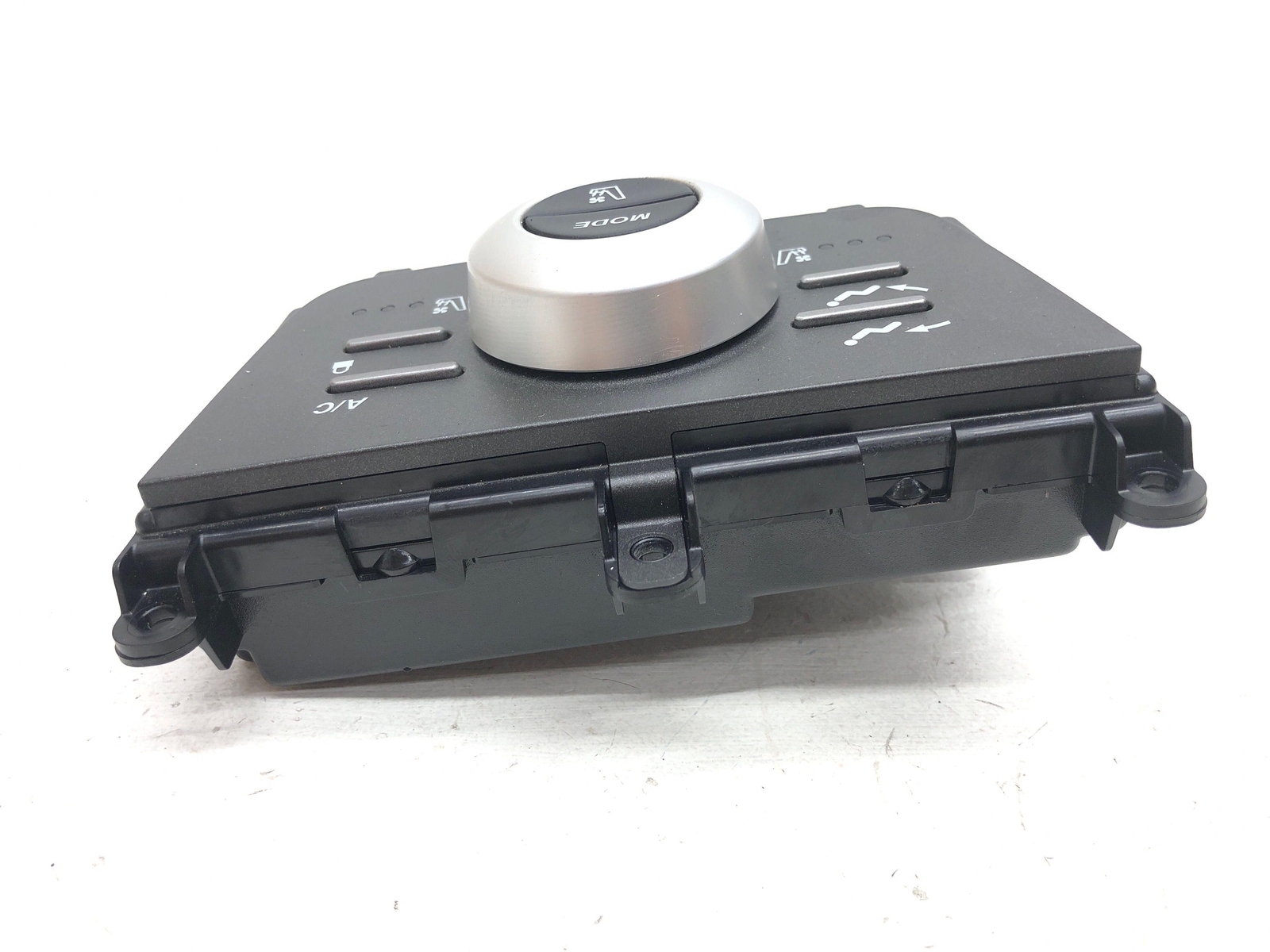 2011 ASTON MARTIN RAPIDE REAR CONSOLE A/C & SEAT CONTROL SWITCHES AD4314A710AC