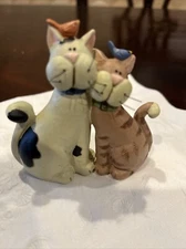 Suzi Skoglund 2012 Blossom Bucket 2 Cats w/ Birds on Heads  3”