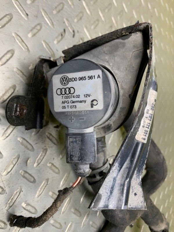 05 06 07 08 Bentley Continental GT Auxiliary Water Pump w/ Bracket OEM 3D0965561