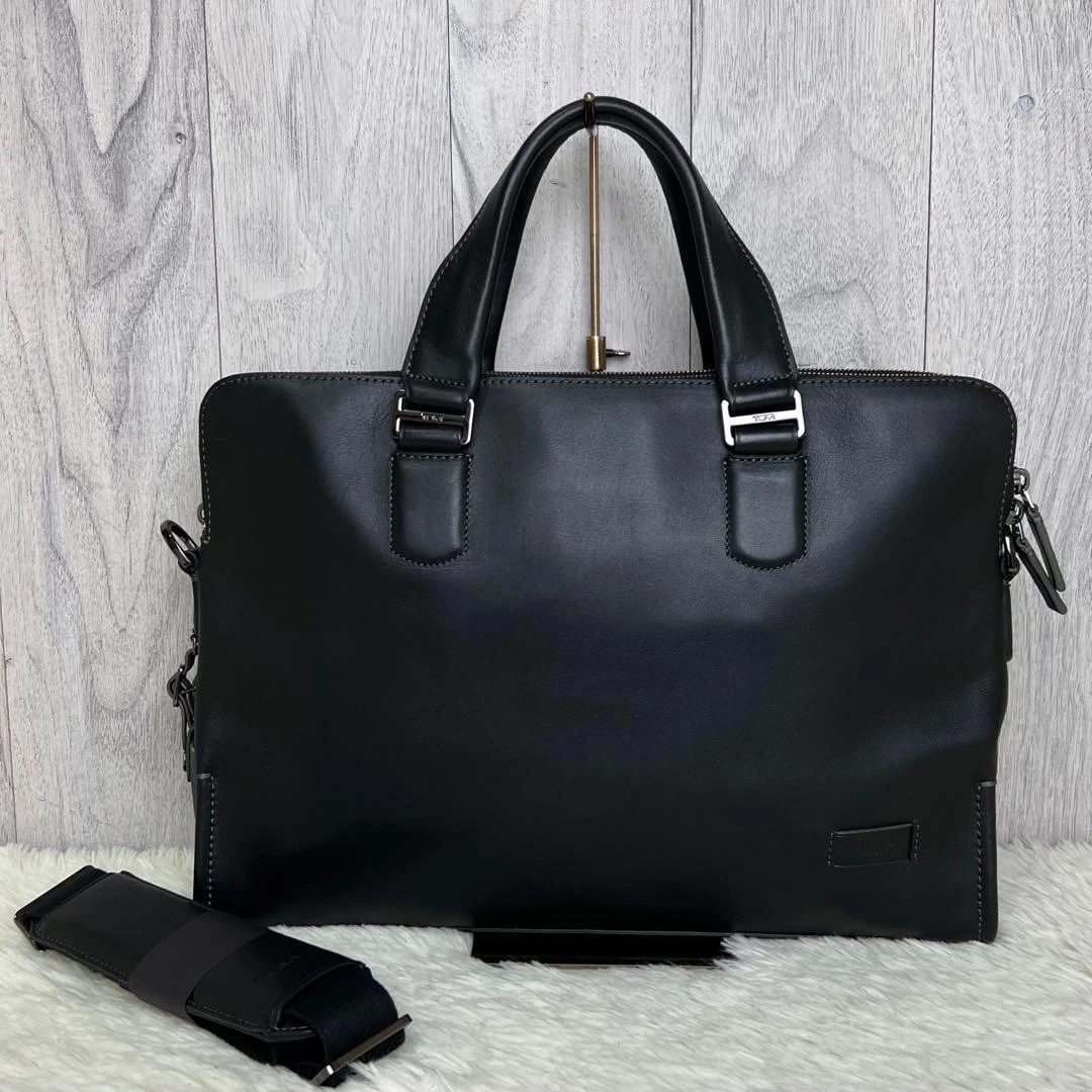 Used clearance tumi bag