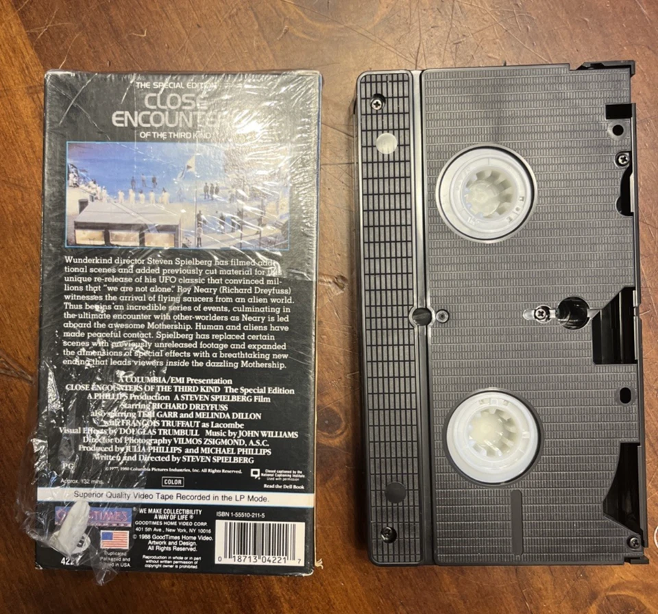 THE SPECIAL EDITION Close Encounters of the Third Kind (VHS) UFO CLASSIC - Image 3 of 3