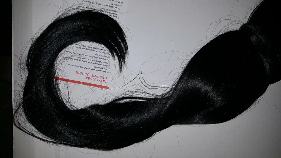 Vicica's Bang N Pony negro ideal para añadir volumen Foto 3 de 4