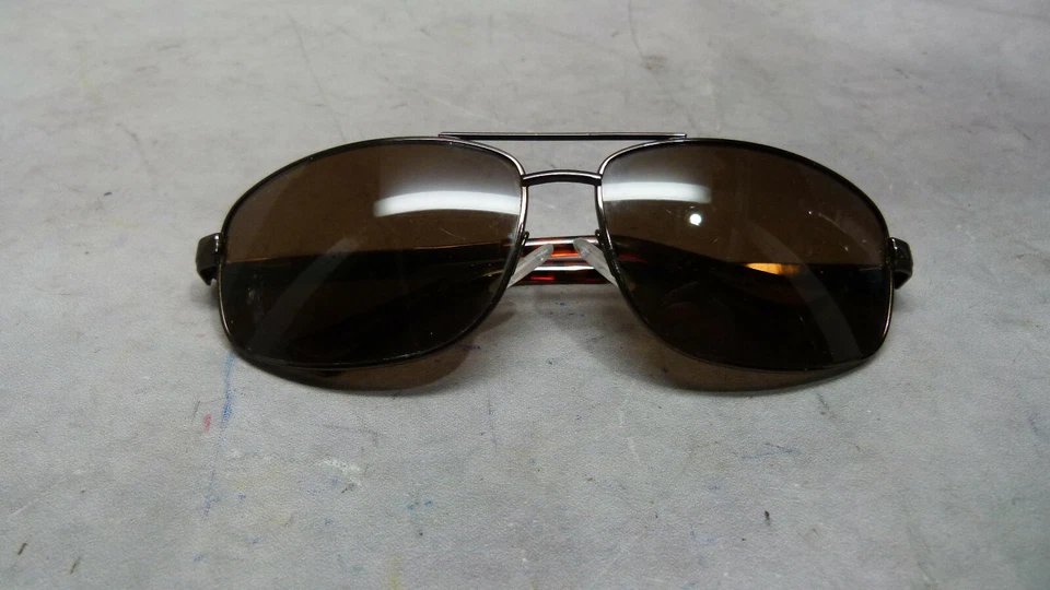 Gafas de sol Timberland TB7119 48E rectangulares de metal marrón 63-14-130 para hombre Foto 4 de 4