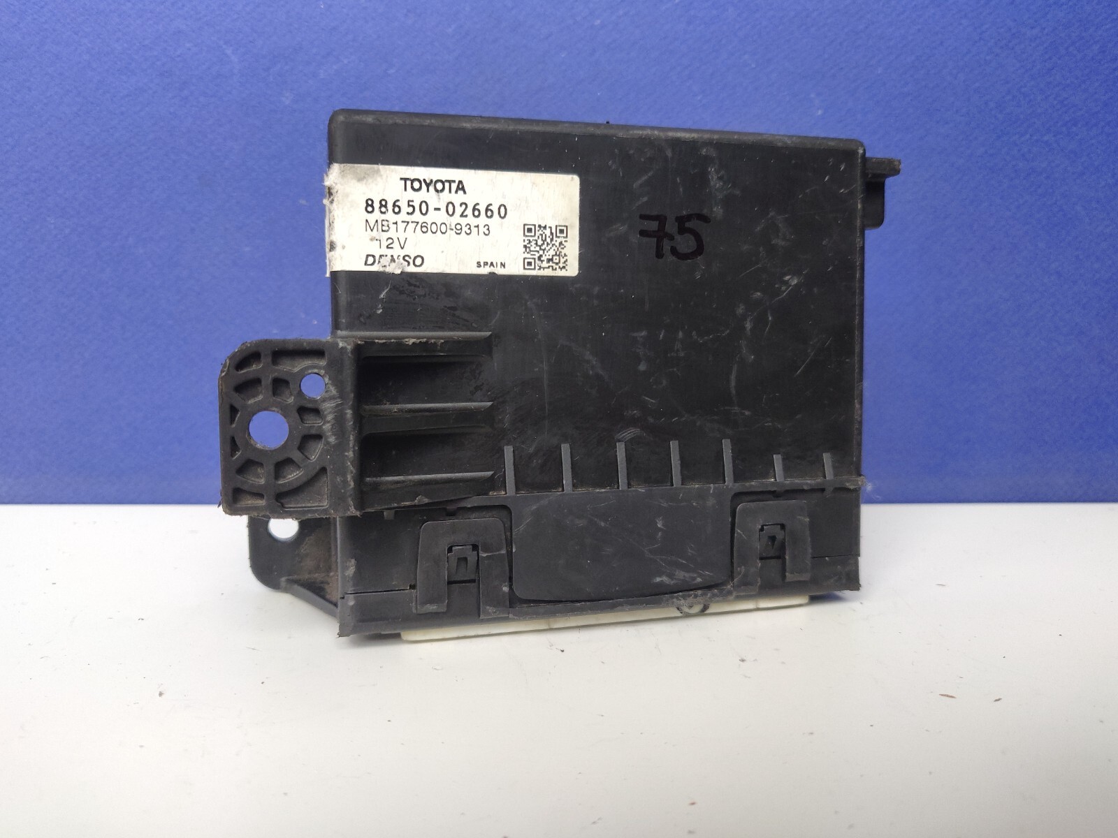 Toyota 8865002660 88650-02660 Mb1776009313 Electric Control Unit 