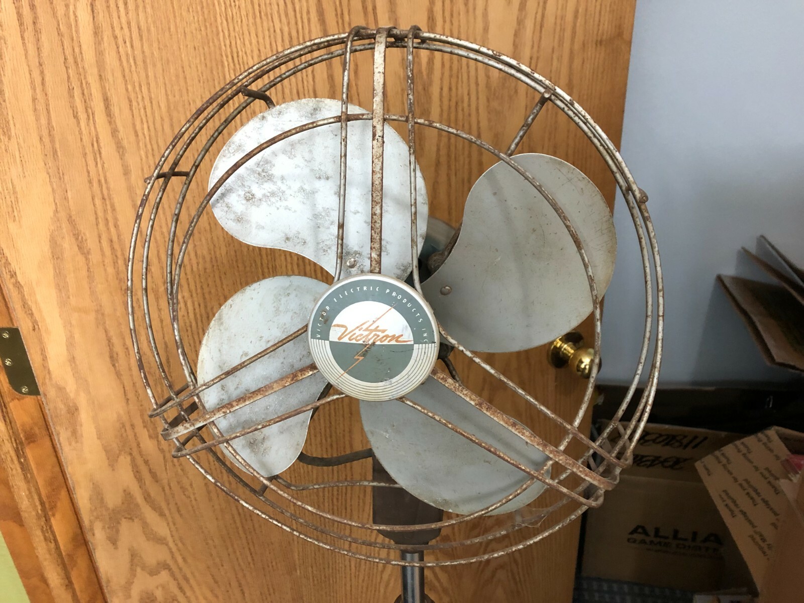 Vintage Victor Electric VICTRON Pedestal Fan eBay