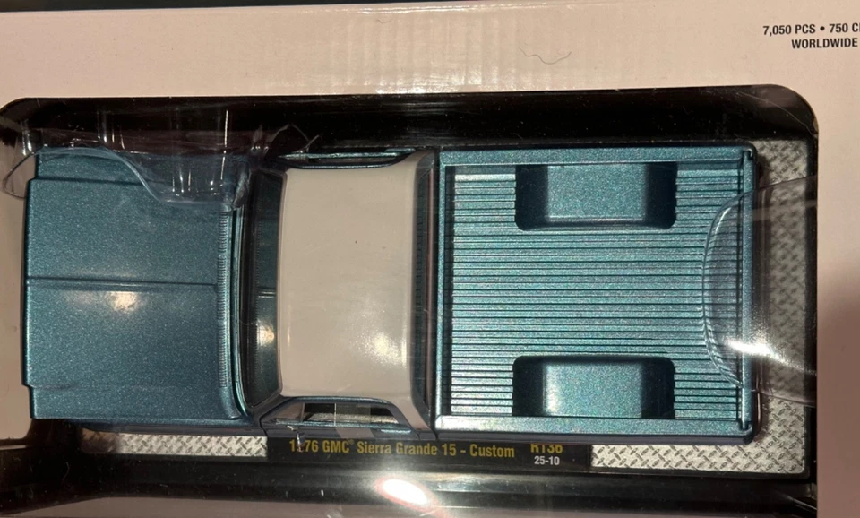 M2 MACHINES 1:24 SCALE, 1976 GMC SIERRA GRANDE 15 CUSTOM, R136 25-10 - Image 4 of 4