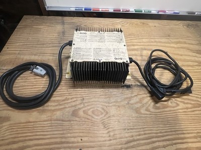 Delta-Q Quiq model 912-3610 36 V 21 amp battery charger.