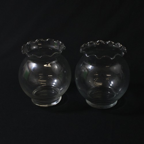 Scalloped Ruffled Rim Lot of 2 Clear Glass Ruffled Rim Ivy Bowl Vases 5.25