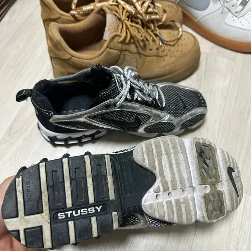 Stussy Air Zoom Spiridon Platinum Sneakers Heavily Worn thumbnail 6