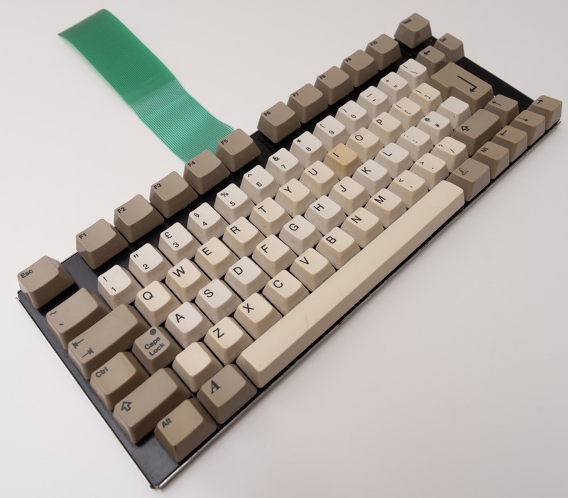 COMMODORE AMIGA 600 KEYBOARD UK English Distribution
