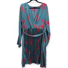 Pretty Little Thing Green Accordion Pleat Long Sleeve Floral Midi Dress Size 16
