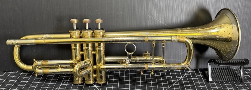 Sterling Bb Trumpet Vintage Lacquer Brass SN 44778 W/ Hard Case & Mouthpiece