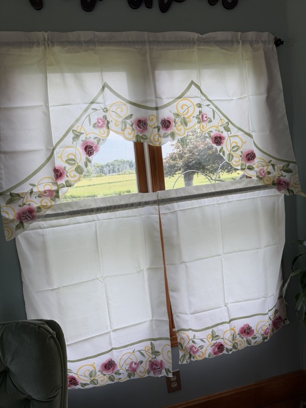 Vintage Kitchen Curtain Swag And 2 Tier Panels Pretty Cream W Pink Roses 60”x36”