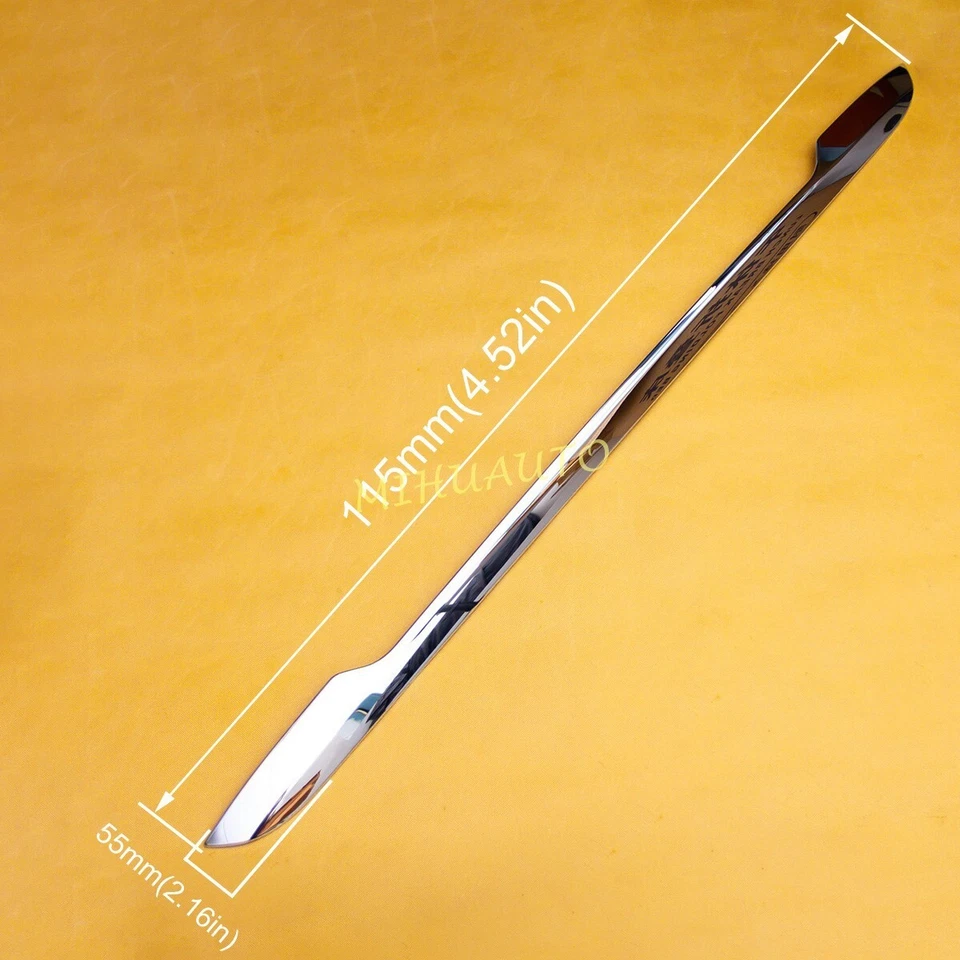 Cubierta protectora de parachoques trasero cromada cruzada para Toyota Yaris 2021-2025 Foto 2 de 4