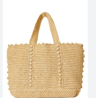 btb Los Angeles Lisbeth  women's medium straw tote beach bag in Beige Tan