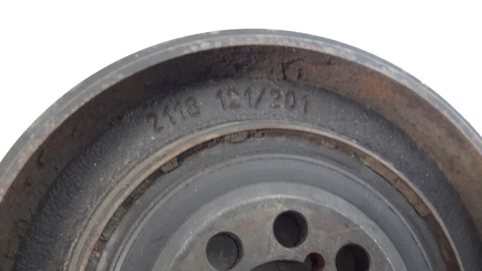 2006 Audi A8 Quattro D3 Crankshaft Pulley Harmony Balancer OEM 2118 121/201 OEM Foto 4 de 4