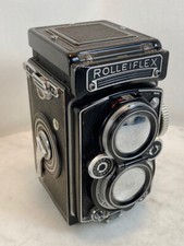 ROLLEIFLEX 75mm Film TLR Camera. CARL ZEISS Planar f3.5 Lens. GERMANY