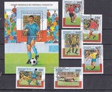 Q1235 - Guinee 1998 - Block + Set - Voetbal / Succer / Fußball