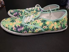 Easy USA Womens Lace Up Canvas Sneakers Shoes Size 10 Flowers NWT