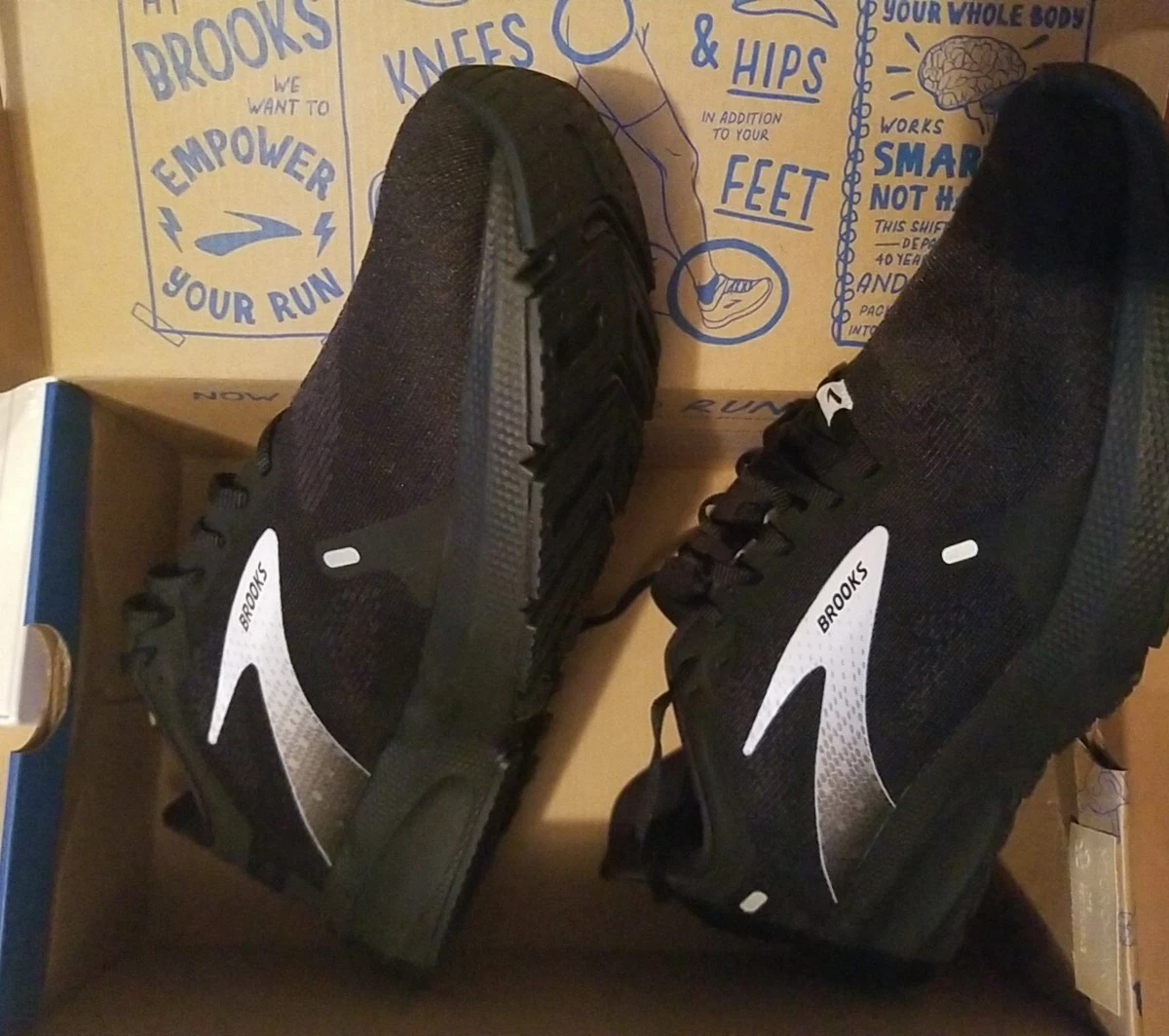 Brooks launch 2 best sale wide