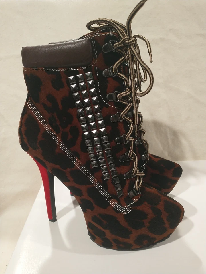 JustFab Maylie Mujeres Estampado Leopardo Sexy Cuentas Barty Botas Rojo 6" Tacón Zapatos 10 Foto 2 de 4