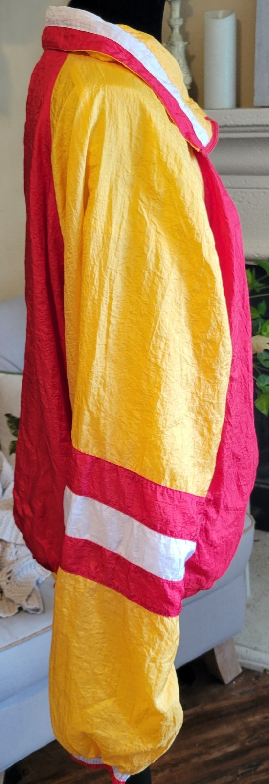 Picture 5 of 24