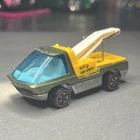 HOT WHEELS REDLINE, "THE HEAVYWEIGHTS" ,TOW TRUCK , Olive / WHITE INTERIOR