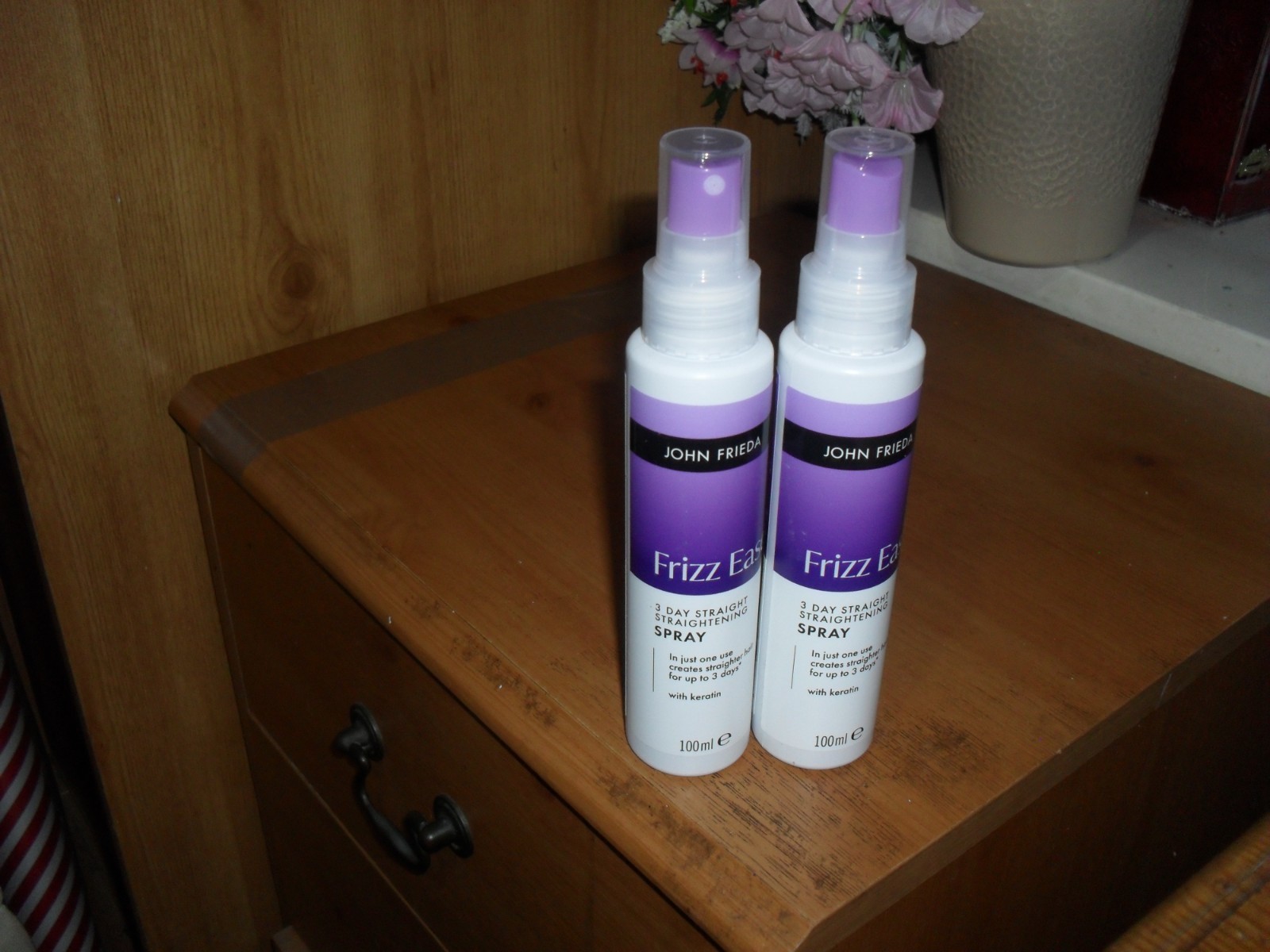 John Frieda Frizz Ease STRAIGHTENING SPRAY   X2