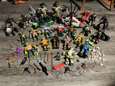 Large Lot Of Teenage Mutant Ninja Turtles & Accessories