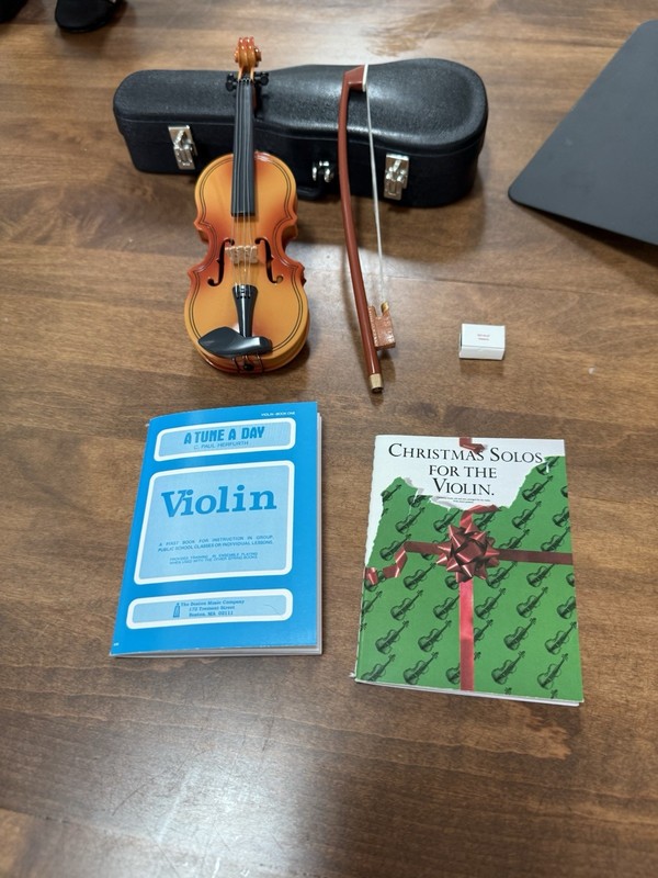 American Girl  VIOLIN SET Violin,Case, Stand, Bow, Rosin EXCELLENT