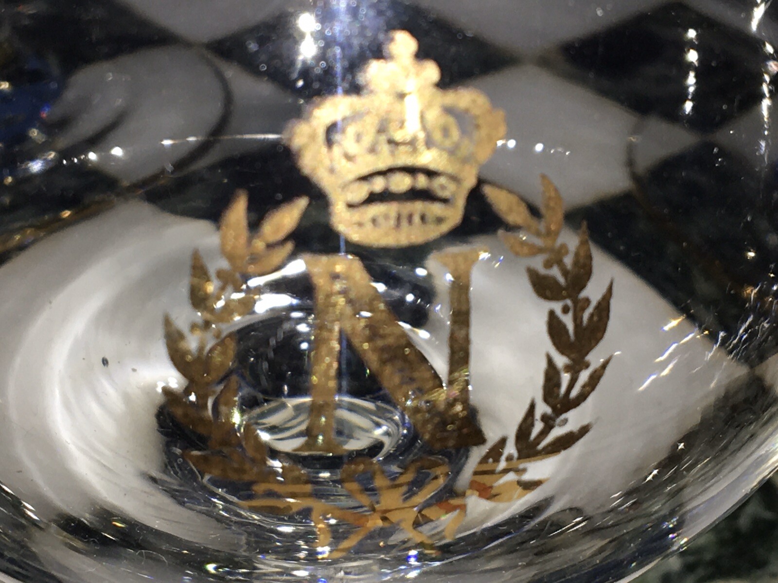 6 X VINTAGE NAPOLEON BRANDY SNIFTER GLASSES. BRANDED. GOLD GILT CREST