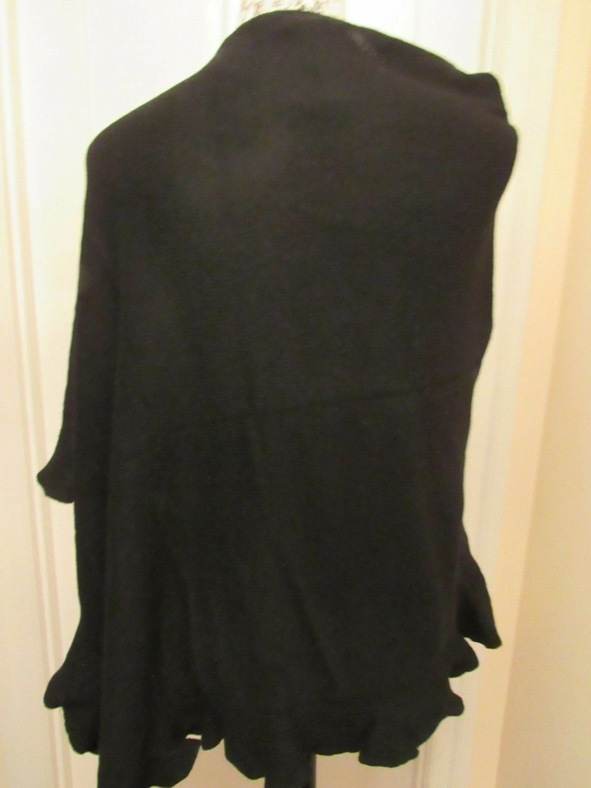 Forte Cashmere Ruffled Poncho – Black – NWT - $340