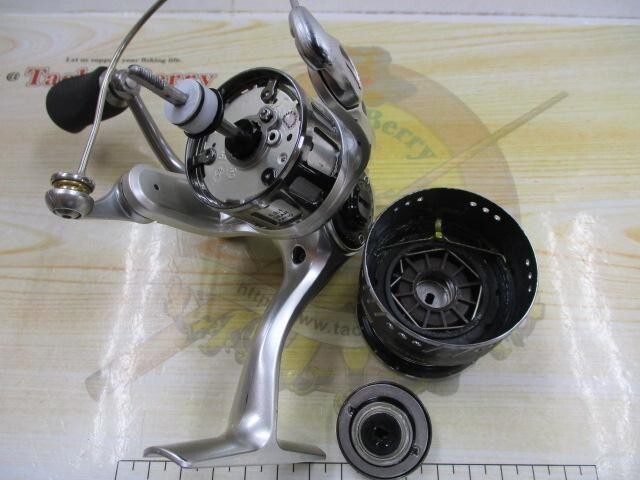 Abu Revo ALX θ 2500SH ABU Garcia Revo ALX THETA 2500SH Spinning Reel Used with Box