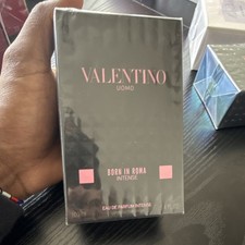 Valentino Born in Roma Intense Eau de Parfum Intense Spray 3.4 fl oz / 100 mL