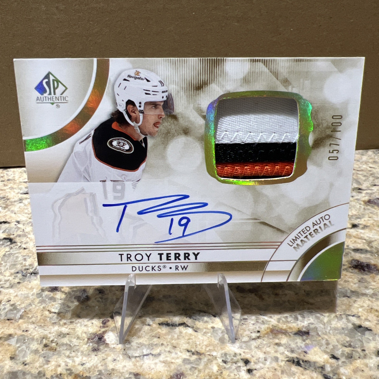 2023-24 SP Authentic - Troy Terry PATCH AUTO LIMITED /100! Anaheim Ducks 3 COLOR
