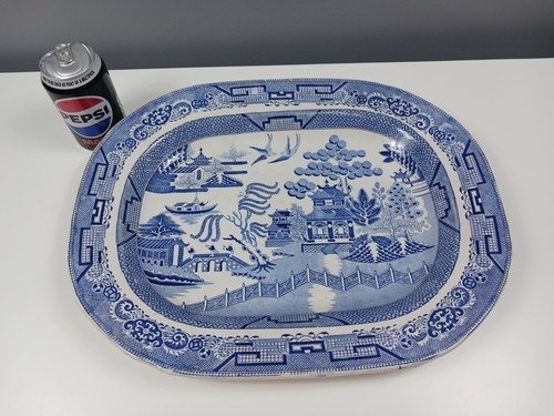 Large Unbranded Blue & White