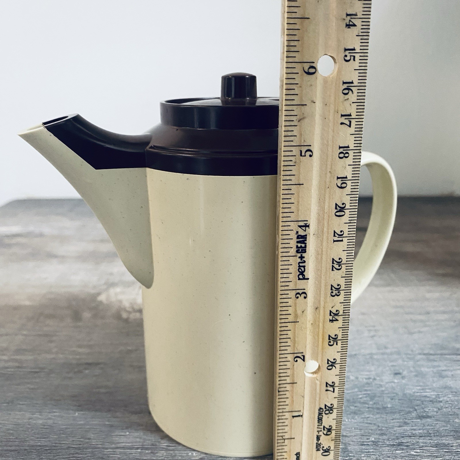 Service Ideas Double Wall Insulated Coffee / Teapot, 16 oz, Plastic Brown