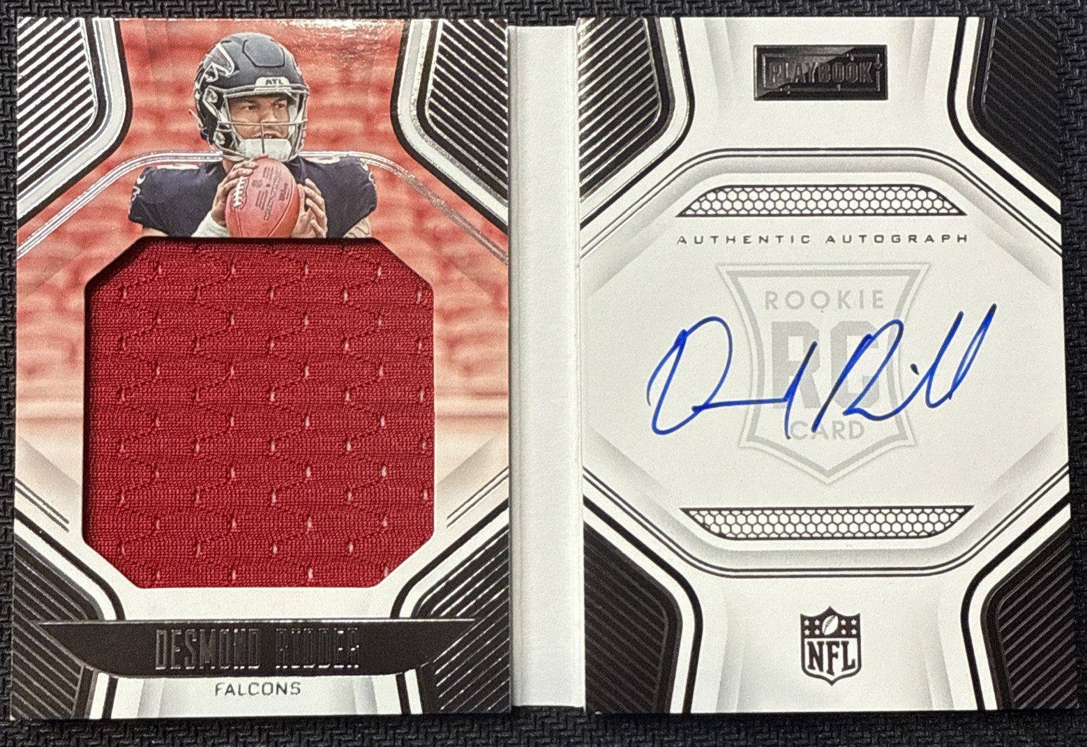 2022 Playbook Desmond Ridder Rookie Patch Autograph Booklet RC #130/199 Falcons