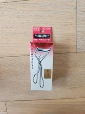 [US Seller] Shiseido Makeup Eyelash Curler Regular w/ ONE Refill Rubber Pad