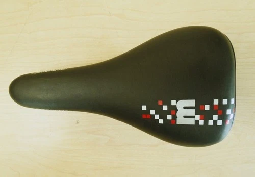 MONGOOSE BLACK BMX BIKE SADDLE/SEAT BICYCLE PARTS 733