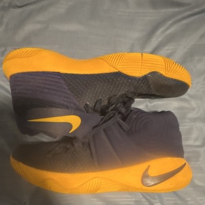 Nike Kyrie 2 Cavs 2013 pair used 