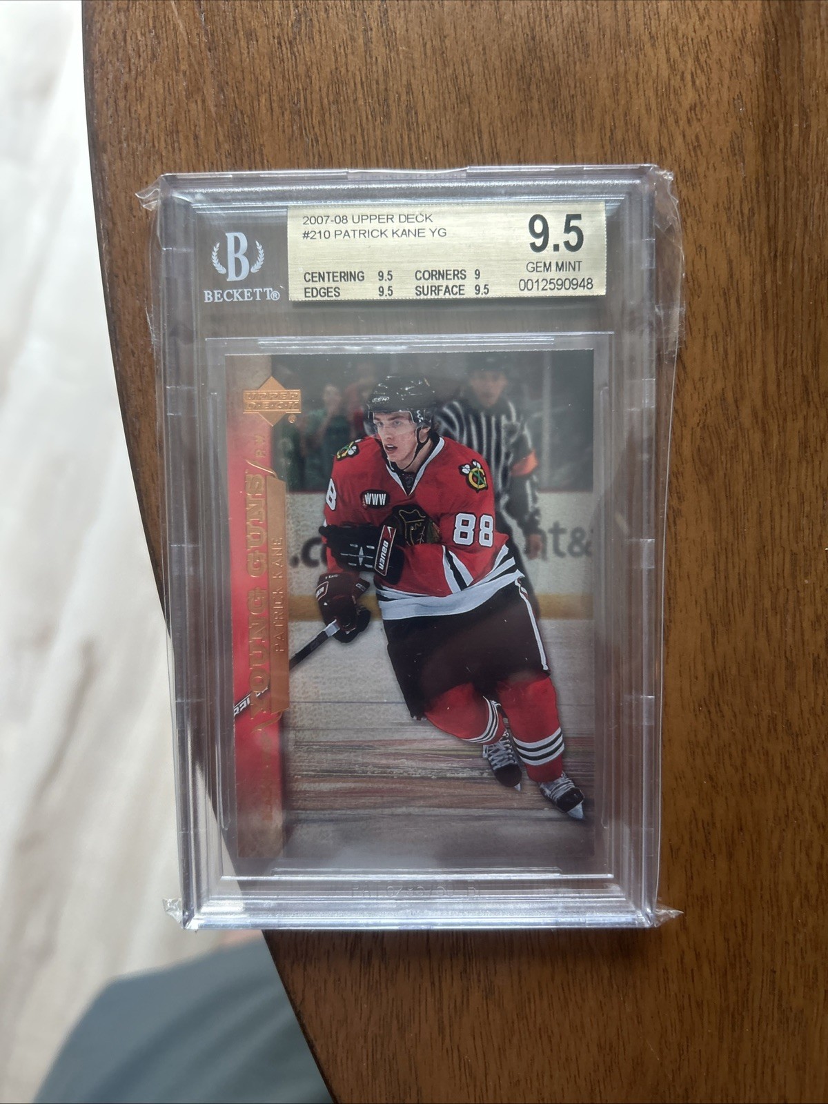 2007-08 BGS 9.5 Upper Deck Patrick Kane Young Guns RC Chicago