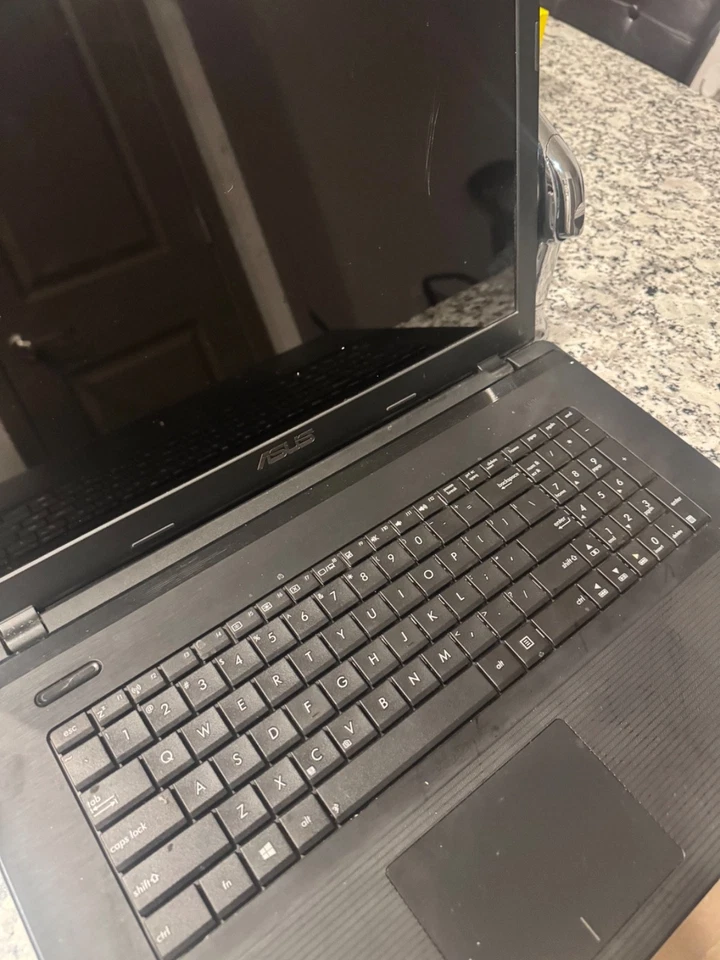 ASUS X551MA 15.6in. (500GB, Intel Celeron, 1.86GHz, 4GB) Notebook/Laptop - Black - Image 4 of 4