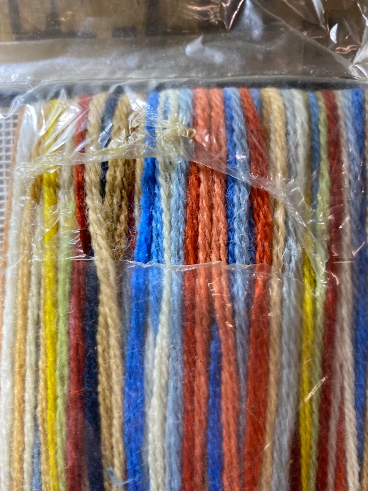 Vintage Monarch Horizons "Seashells"  Needlepoint Kit LS26 - Image 3 of 4