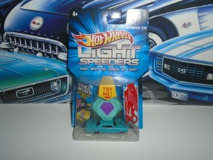 hot wheels light speeders