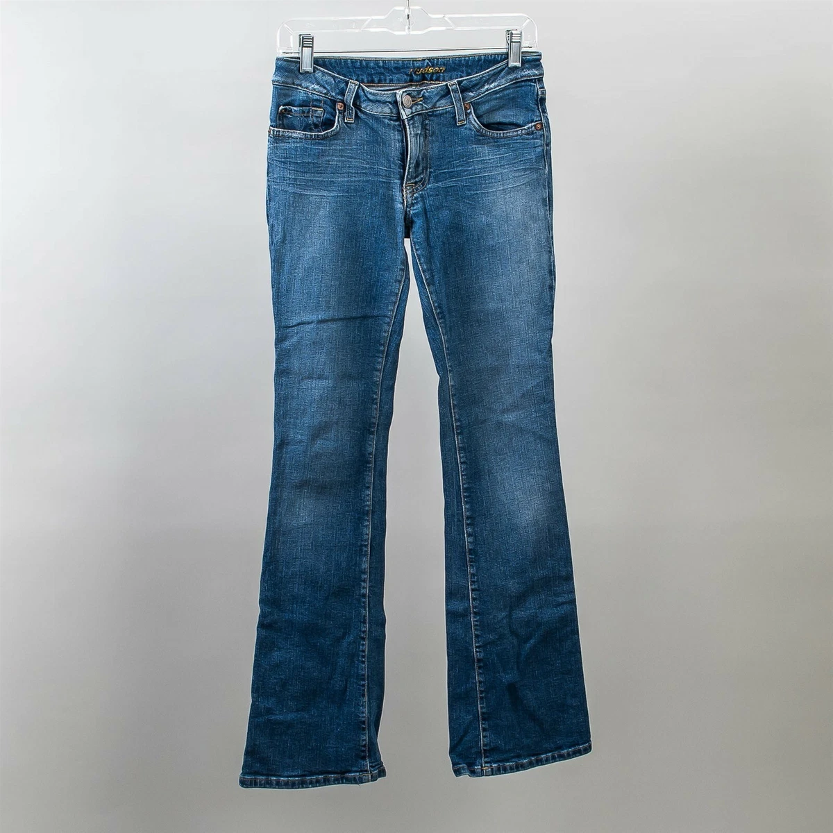 Size 28 shop jeans in us